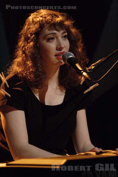 REGINA SPEKTOR - 2005-04-27 - PARIS - Cafe de la Danse - 